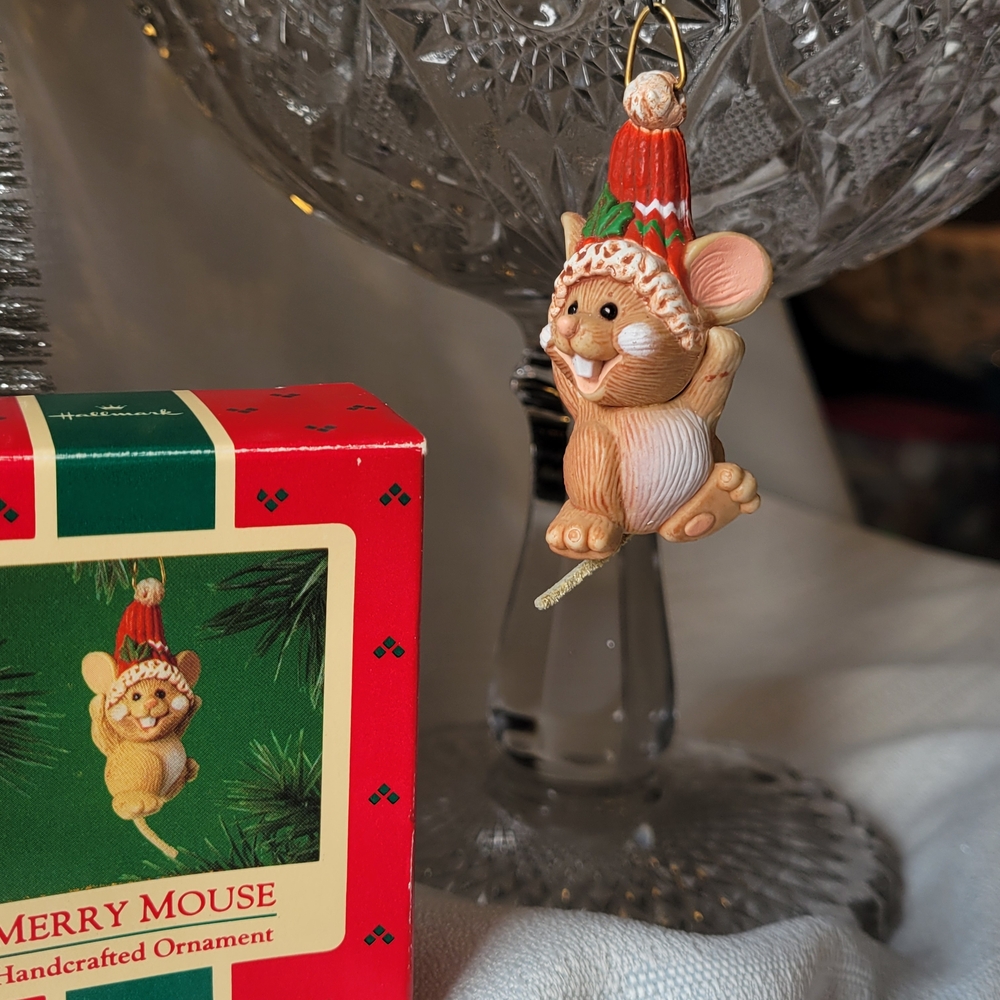 Hallmark Keepsake Ornament Merry Mouse